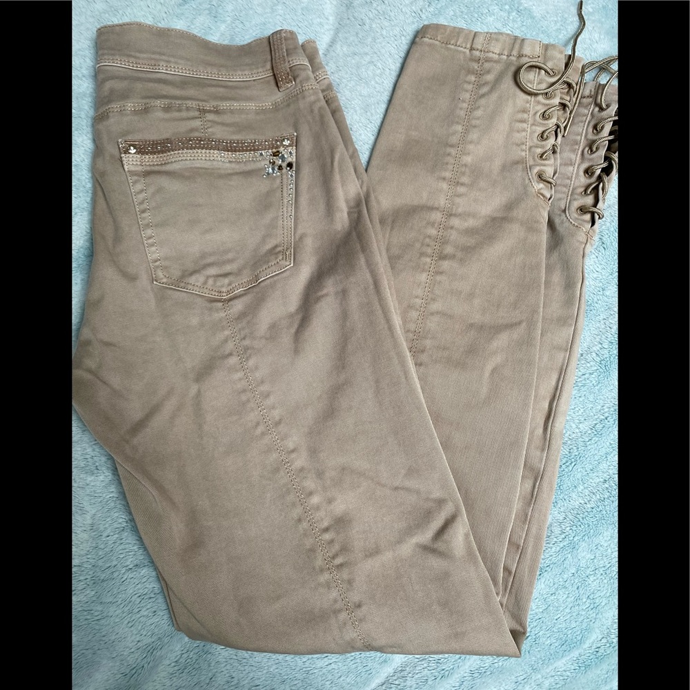 NWOT Embellished Tan Five pocket jeans